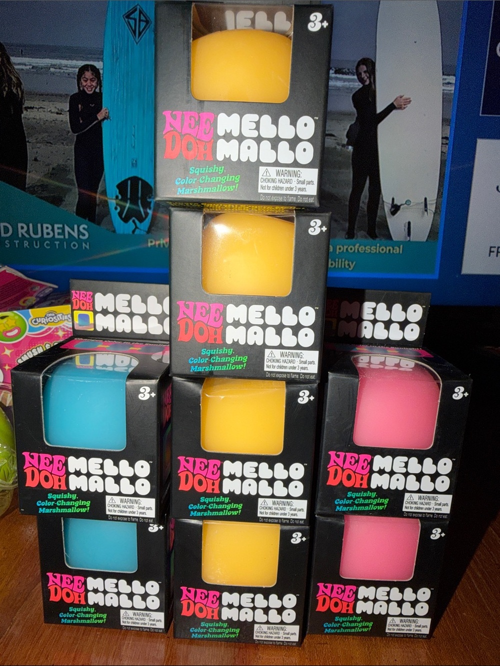 NeeDoh Mello Mallo Color-Changing Squishy Marshmallow - Yellow authentic